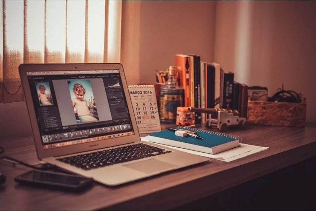 6 Best Tips to Set up your Ideal Work from Home 6 work from home laptop setup