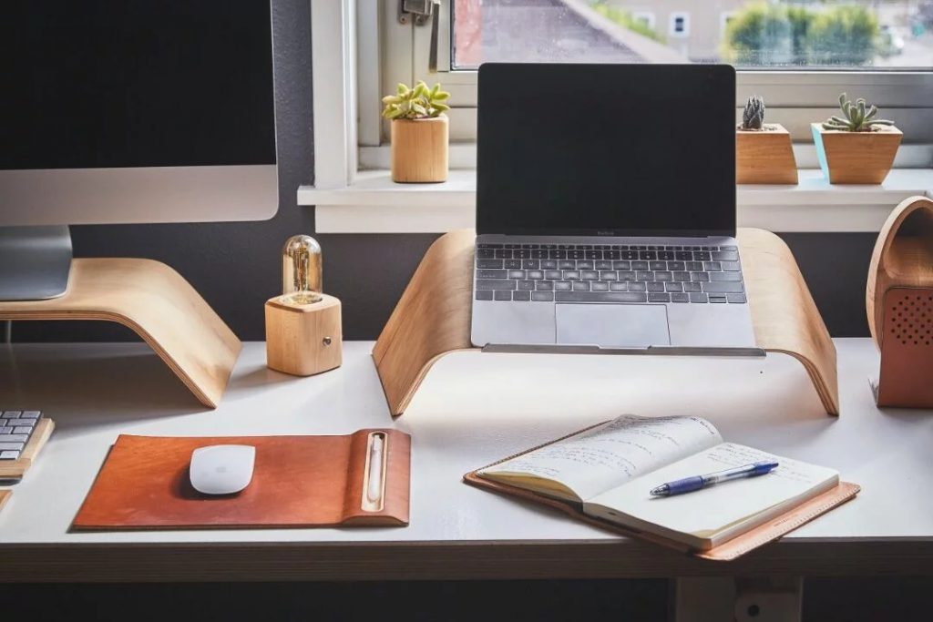 6 Best Tips to Set up your Ideal Work from Home 2 work from home1