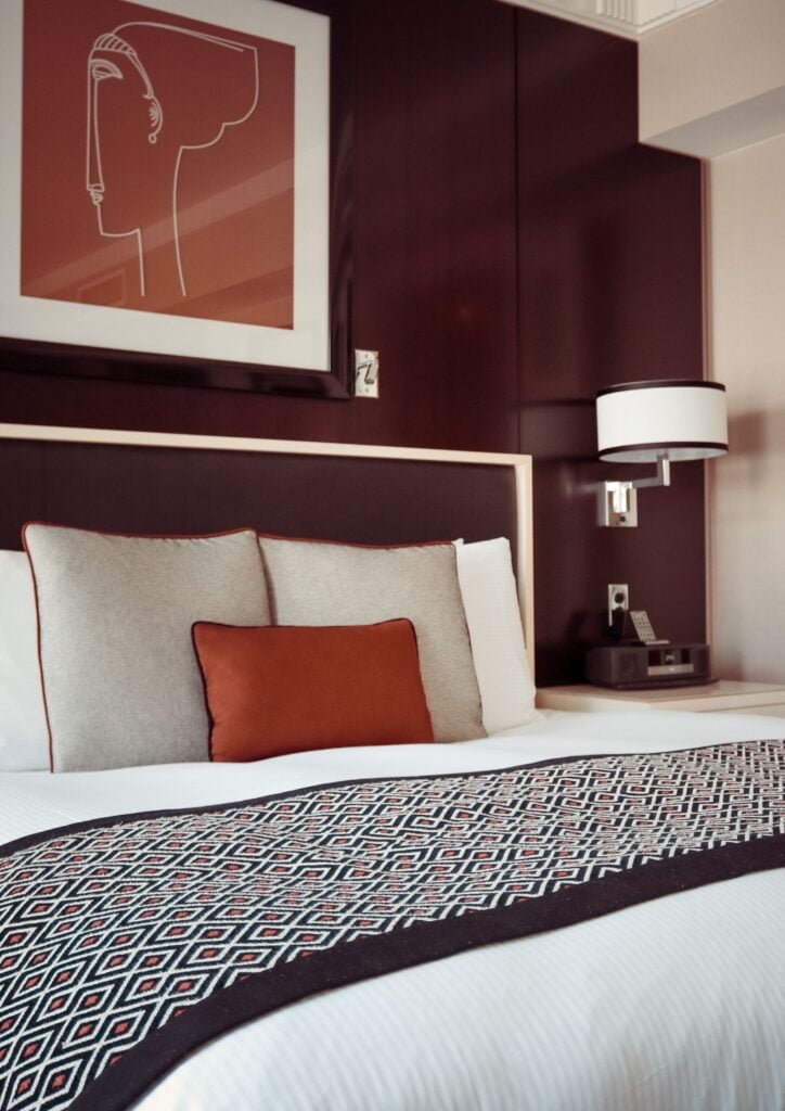 Royal purple - Colour Combinations to Enhance Your Bedroom Walls